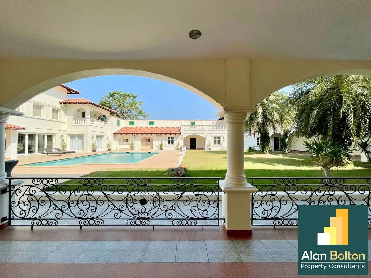 A Large Luxury 6 Bedroom 10 Bathroom Pool Villa in Mabprachan Lakeside photo 8