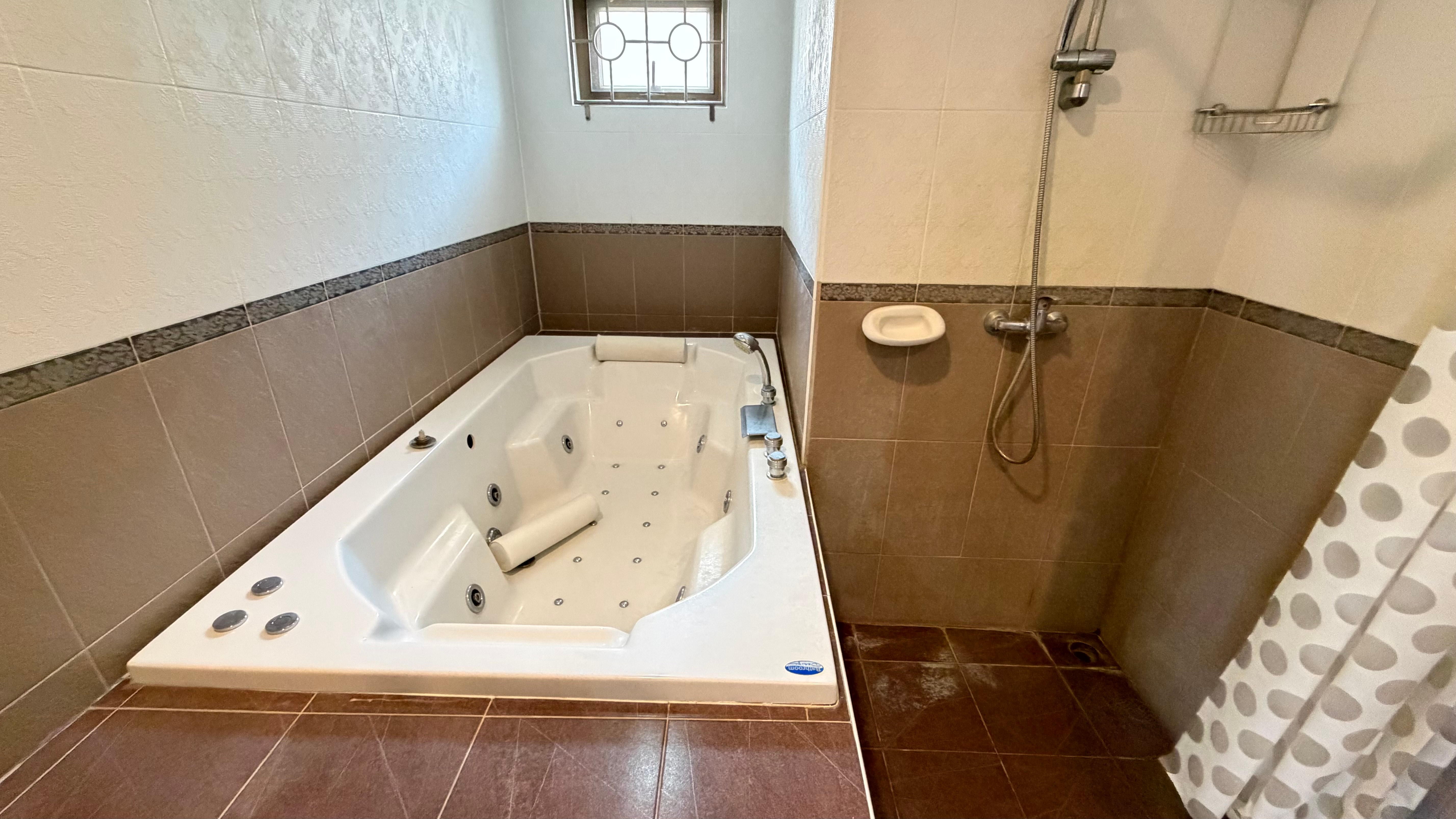 Pool villa 4 Bedroom 6 Bathrooms House For Sale Or rent in Mabprachan photo 28