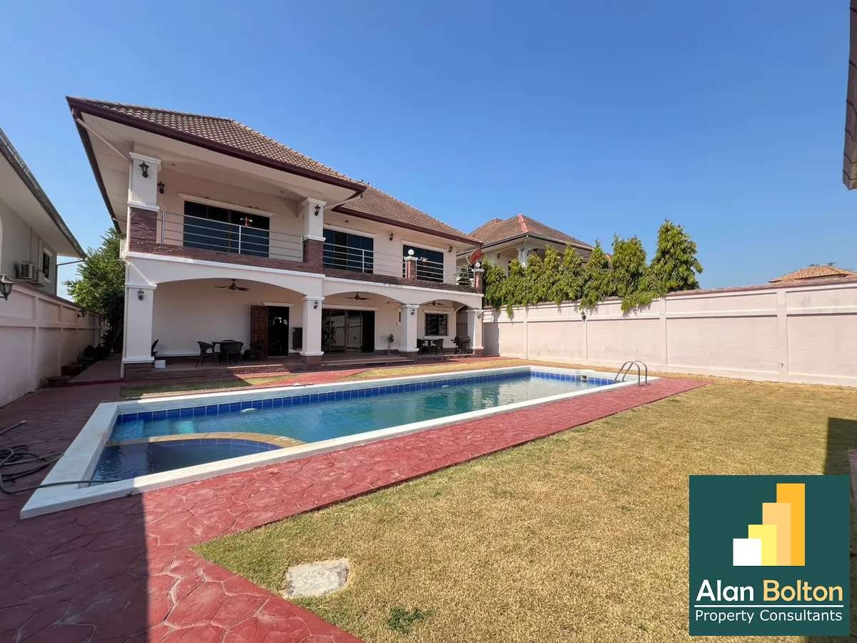 Pool villa 4 Bedroom 6 Bathrooms House For Sale Or rent in Mabprachan photo 3
