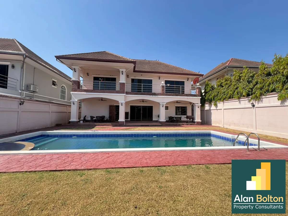Pool villa 4 Bedroom 6 Bathrooms House For Sale Or rent in Mabprachan