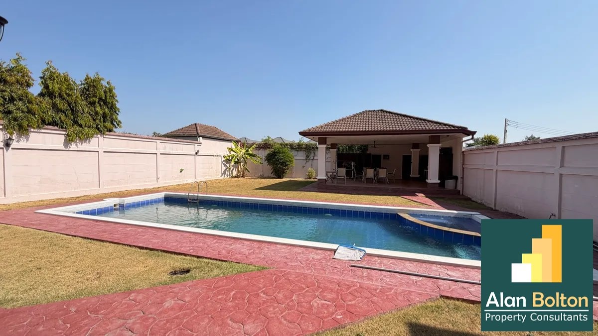 Pool villa 4 Bedroom 6 Bathrooms House For Sale Or rent in Mabprachan photo 7