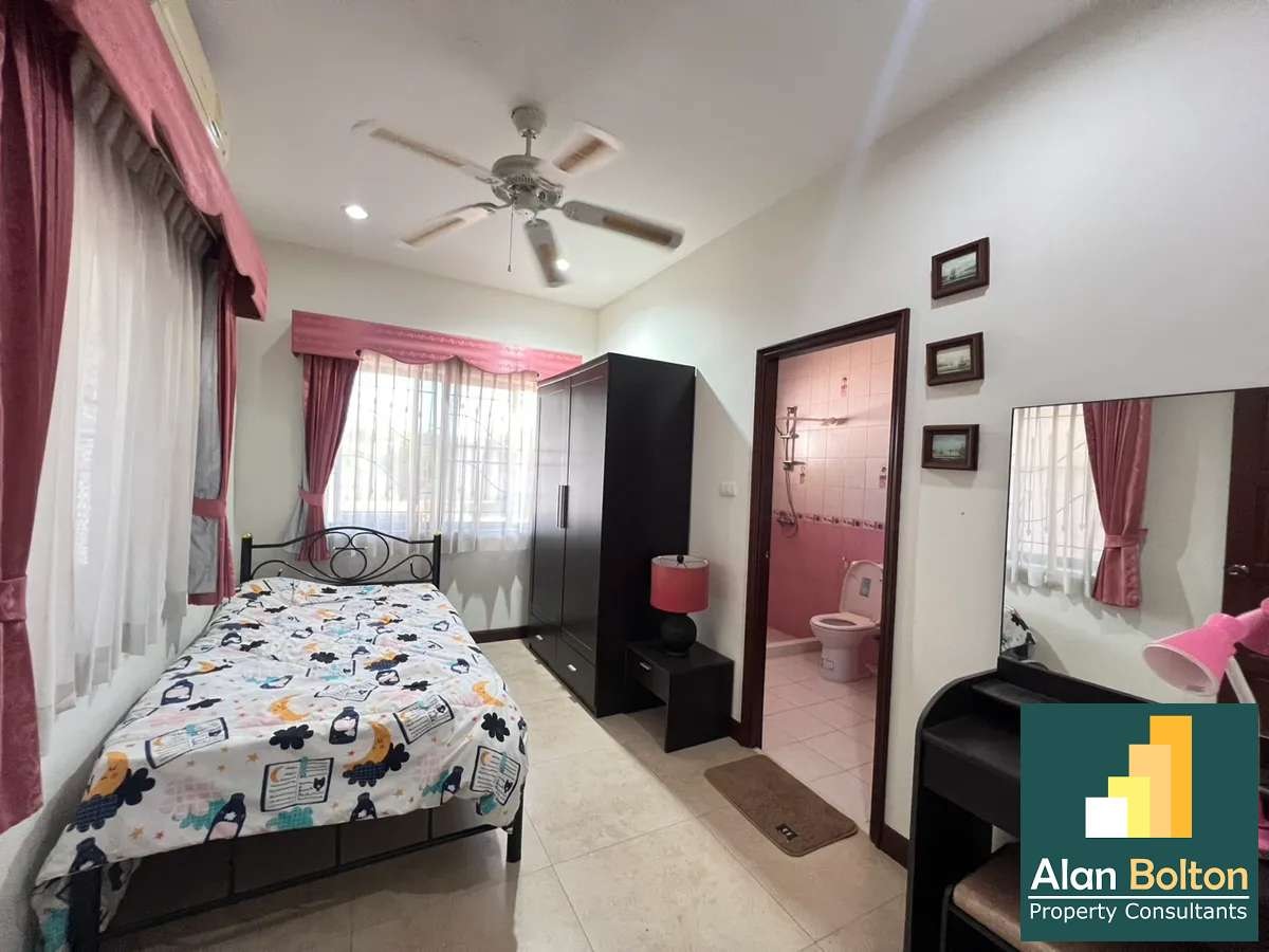 Pool villa 4 Bedroom 6 Bathrooms House For Sale Or rent in Mabprachan photo 21