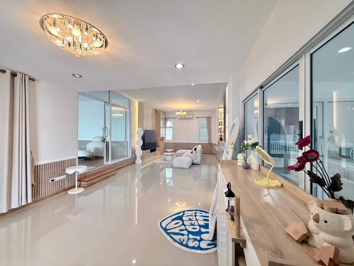 2 Bedroom in pratumnak photo 12