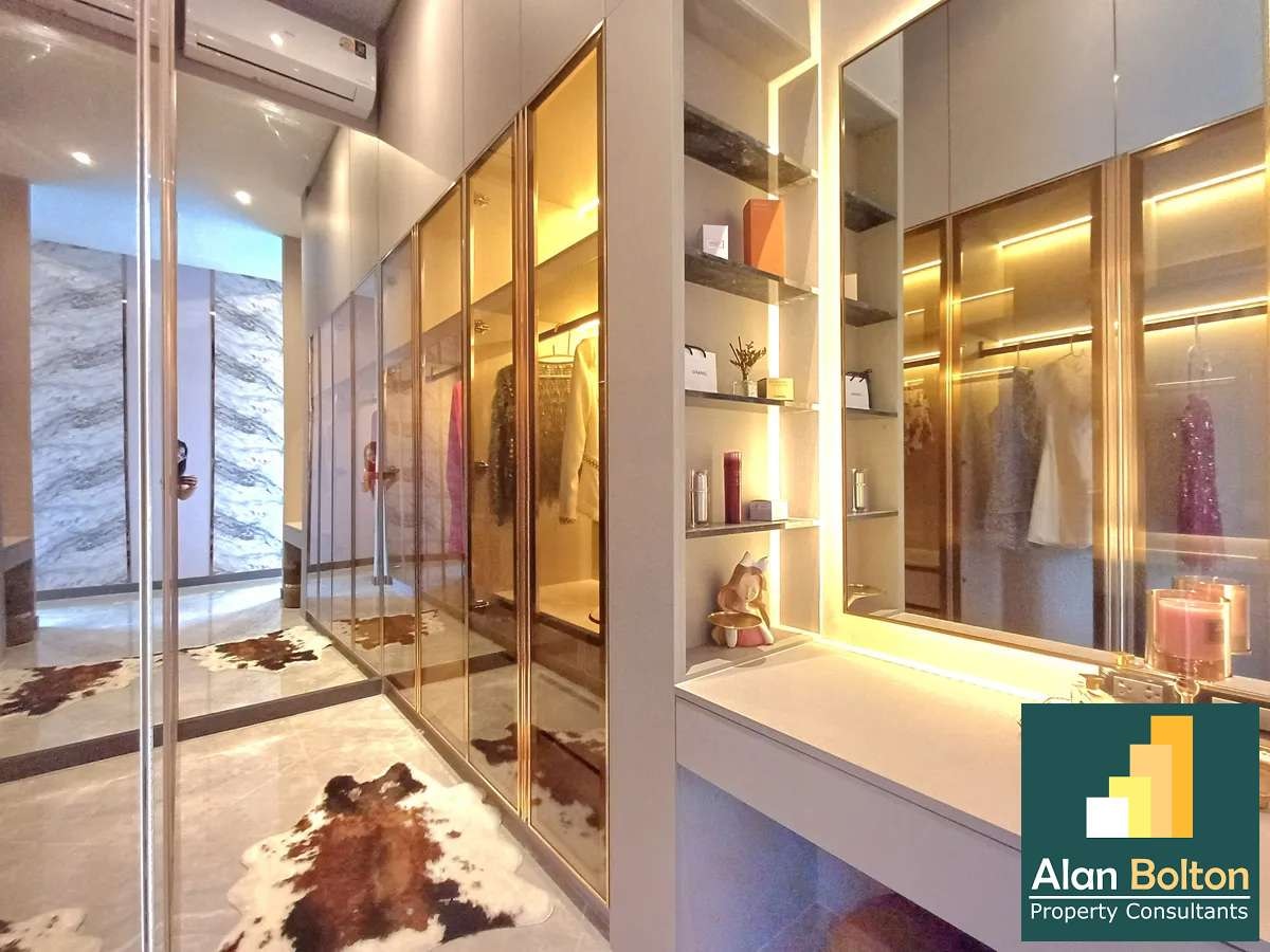 Brand New Luxury Pool Villa 3 bedrooms 4 bathrooms in Mabprachan for Sale photo 13