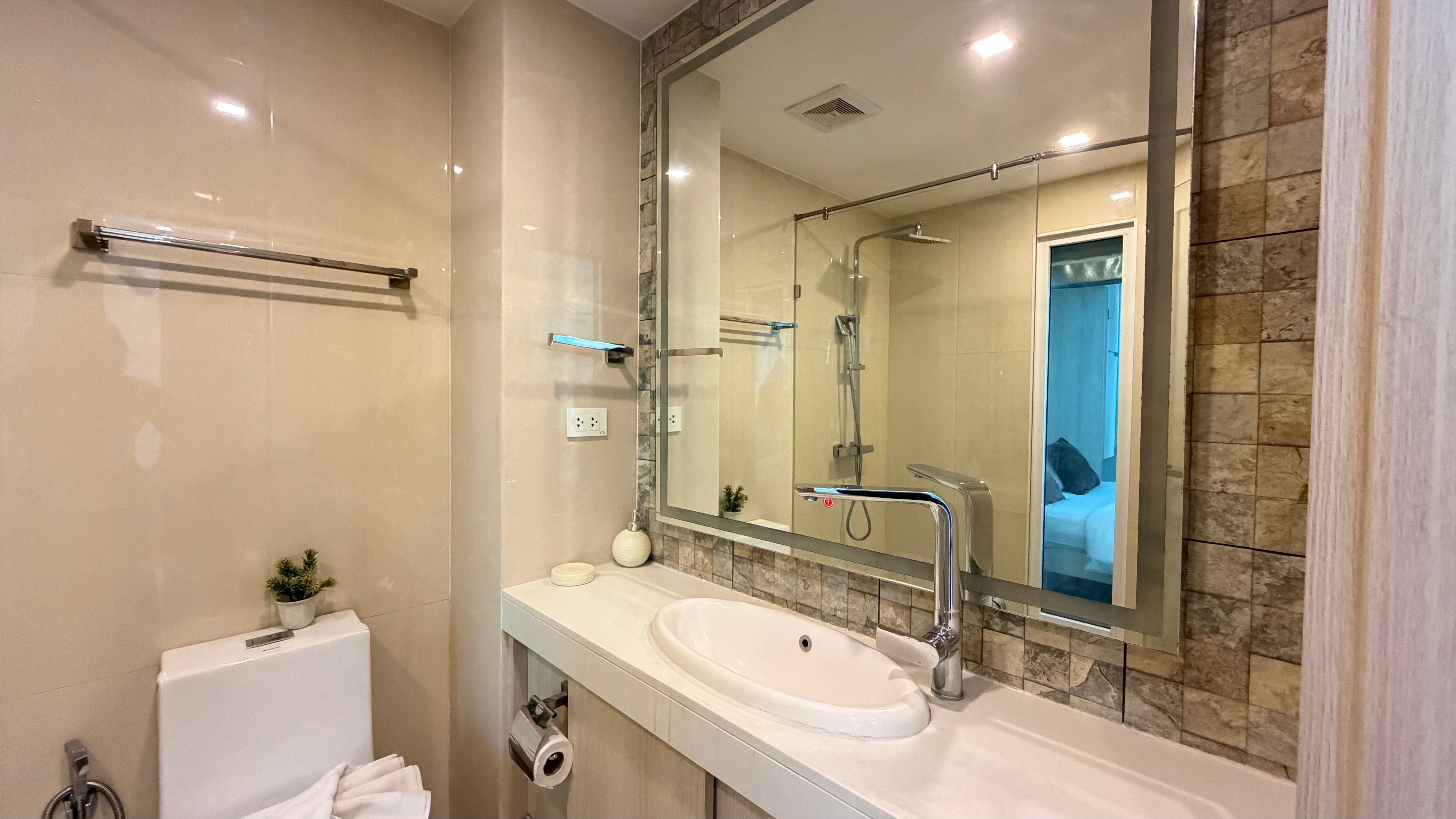 Lovely One Bedroom For Rent In South Pattaya photo 16