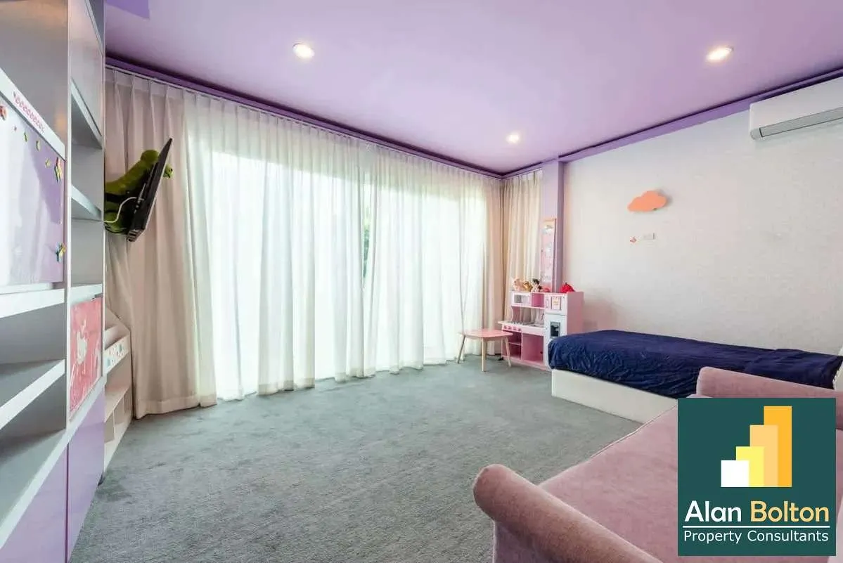Pool Villa 4 Bedrooms 5 Bathrooms in East Pattaya photo 2
