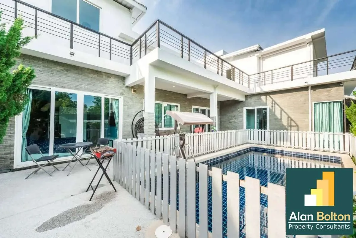 Pool Villa 4 Bedrooms 5 Bathrooms in East Pattaya photo 13