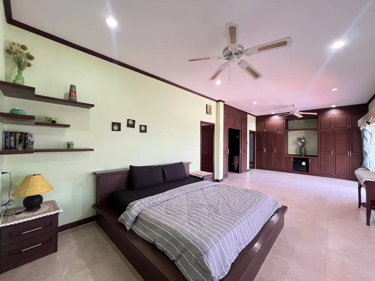Pool Villa 4 Bedrooms 5 Bathrooms in East Pattaya photo 28