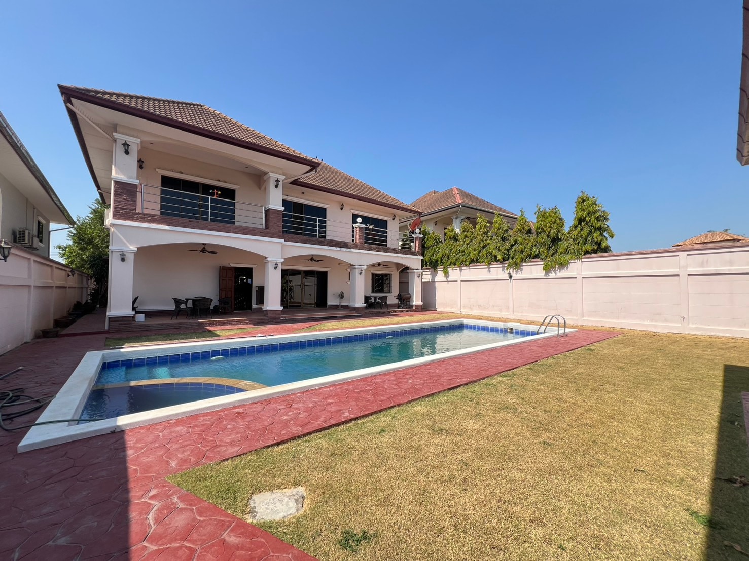 Pool Villa 4 Bedrooms 5 Bathrooms in East Pattaya photo 21