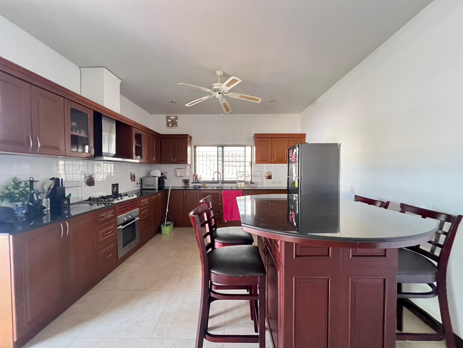 Pool Villa 4 Bedrooms 5 Bathrooms in East Pattaya photo 34