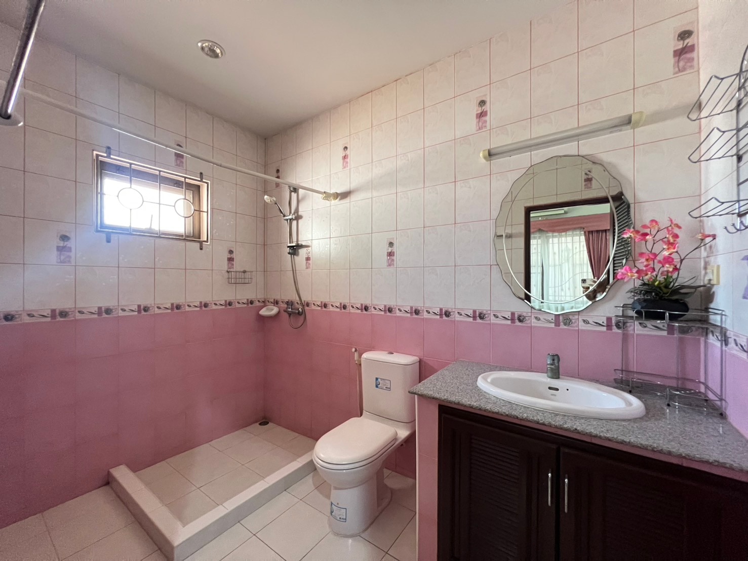 Pool Villa 4 Bedrooms 5 Bathrooms in East Pattaya photo 24