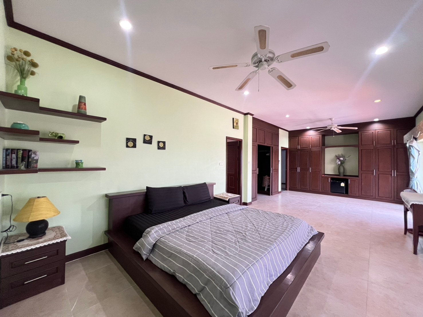 Pool Villa 4 Bedrooms 5 Bathrooms in East Pattaya photo 29