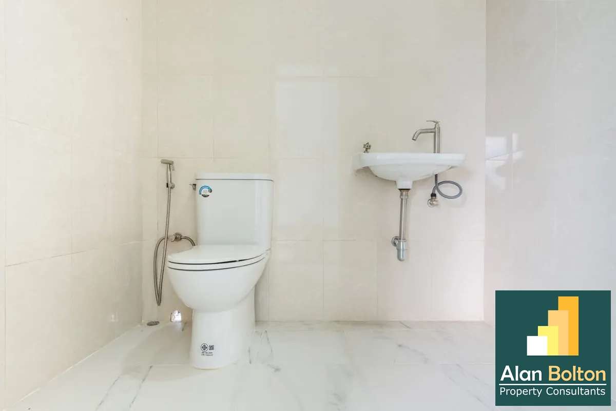 Pool Villa 4 Bedrooms 5 Bathrooms in East Pattaya photo 12