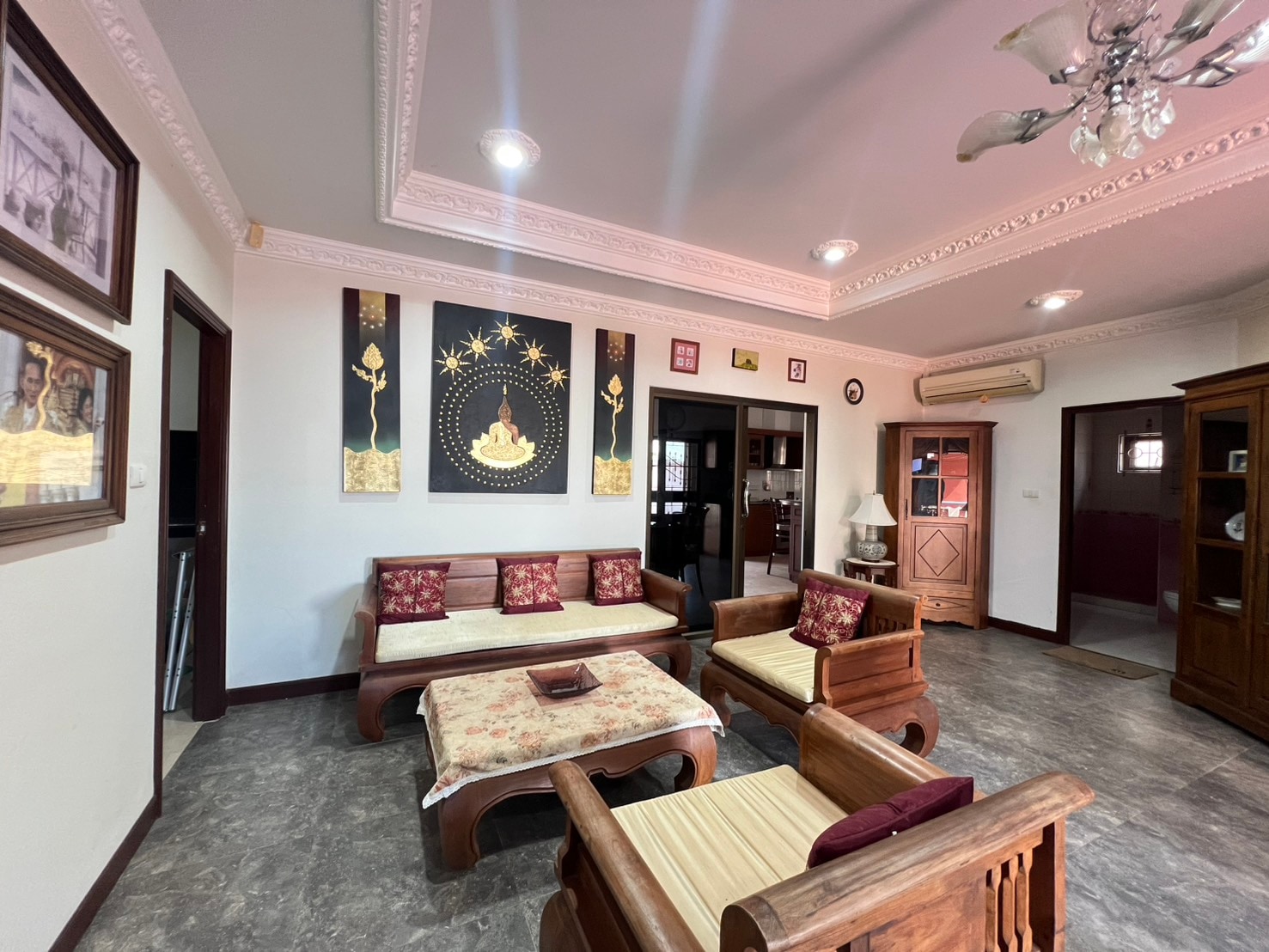 Pool Villa 4 Bedrooms 5 Bathrooms in East Pattaya photo 25