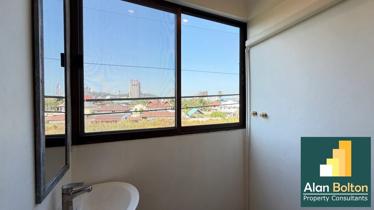 Newly renovated Studio Condo For Sale In Fly Bird photo 14
