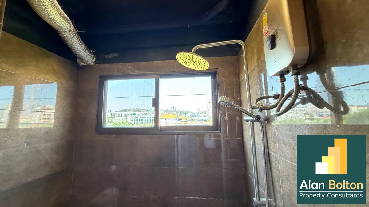 Newly renovated Studio Condo For Sale In Fly Bird photo 13