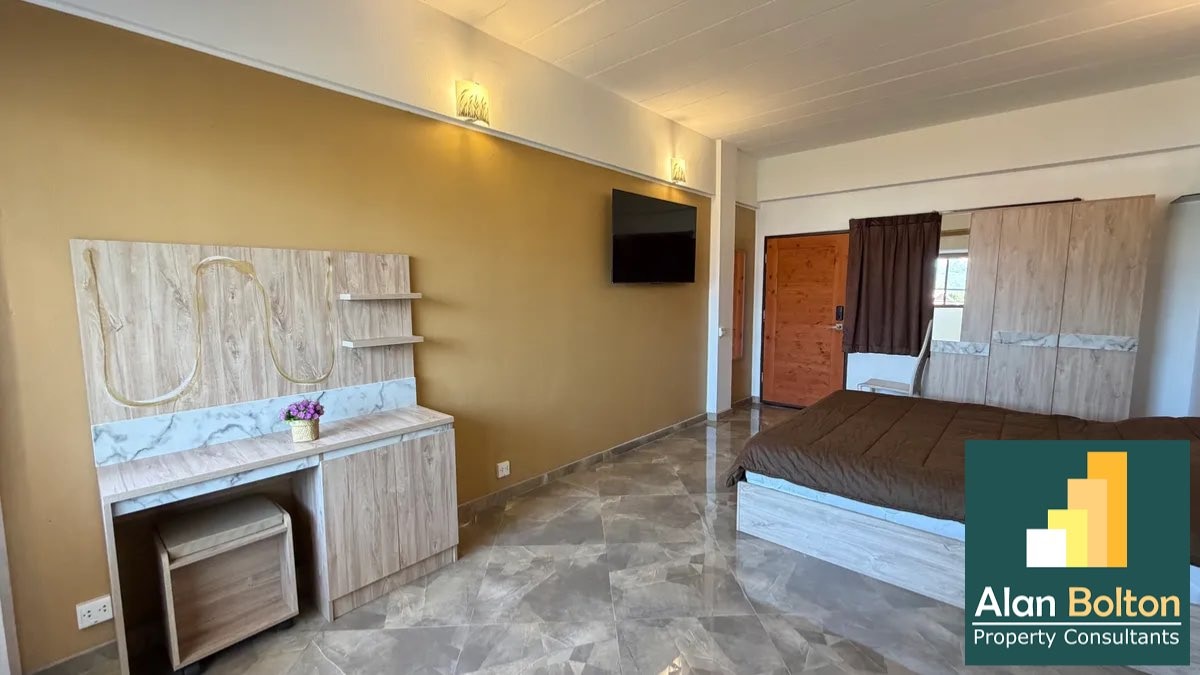 Newly renovated Studio Condo For Sale In Fly Bird photo 7