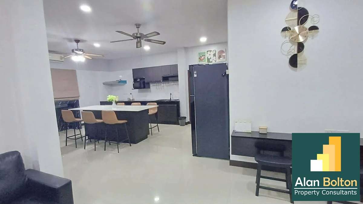 Resort-Style Pool villa for rent 6 Bedrooms 7 Bathrooms 3 Houses in East Pattaya photo 20