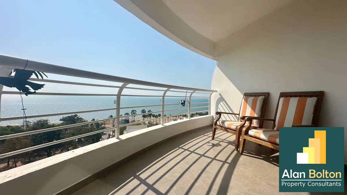 Metro Jomtien Condotel photo 14