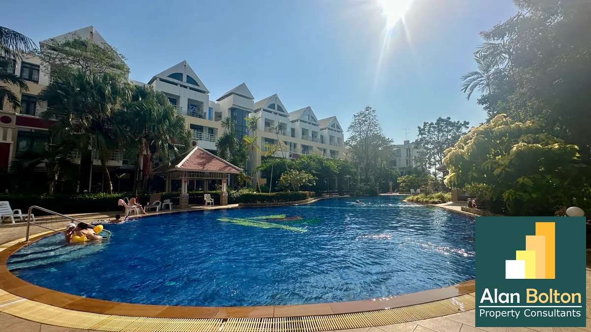 Metro Jomtien Condotel photo 3