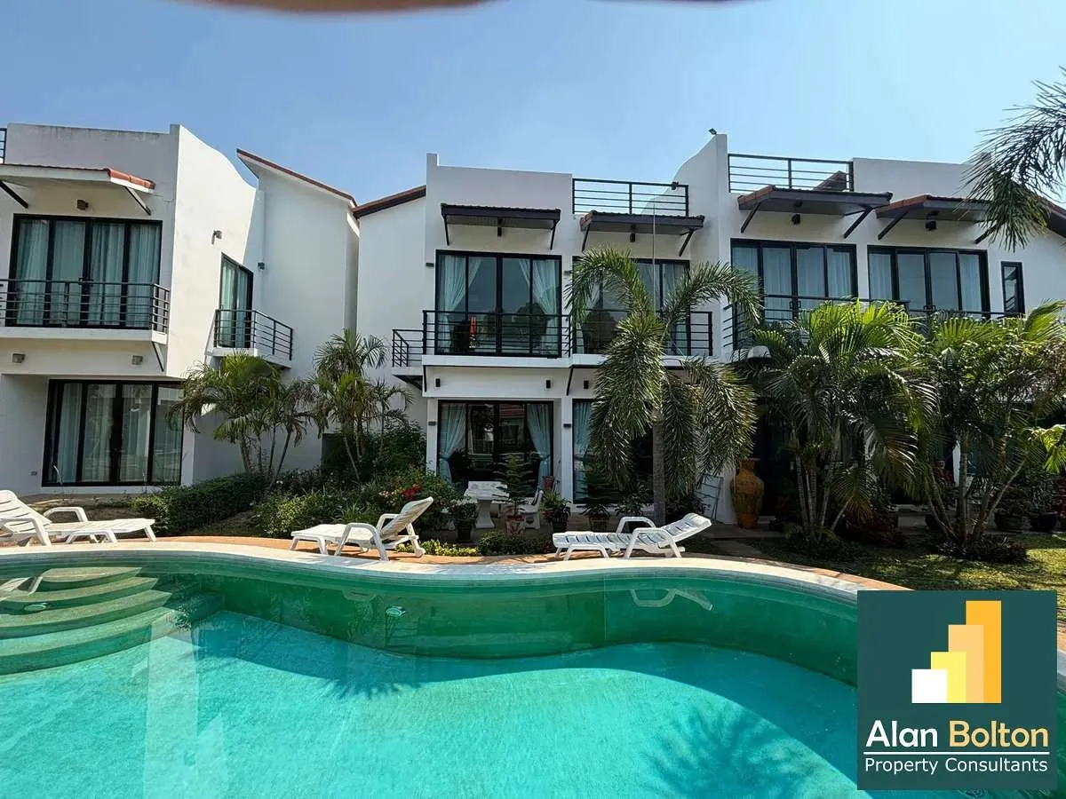 Two Bedroom Two Bathroom Townhouse In Resort Close to Phoenix Golf Course photo 2