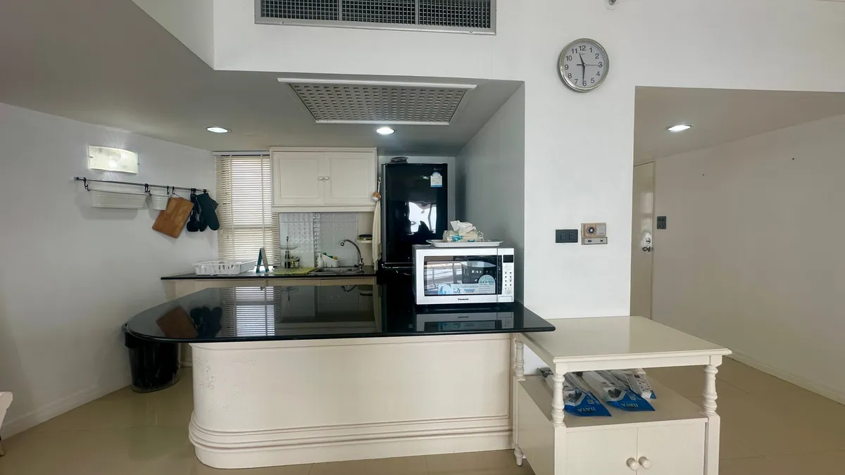 Beachfront Ocean View 2 Bed 2 Bath Condo In Jomtien photo 22