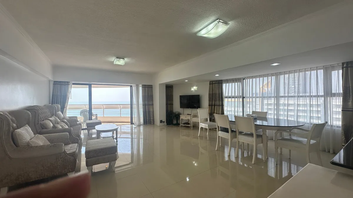 Beachfront Ocean View 2 Bed 2 Bath Condo In Jomtien photo 23