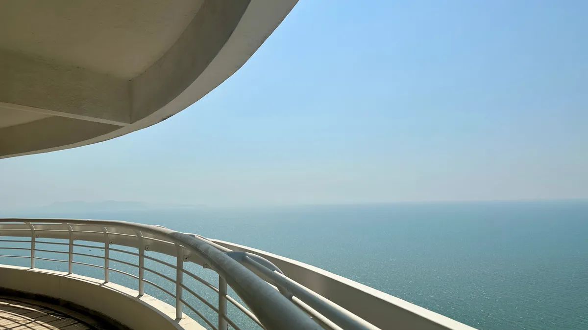 Beachfront Ocean View 2 Bed 2 Bath Condo In Jomtien photo 24