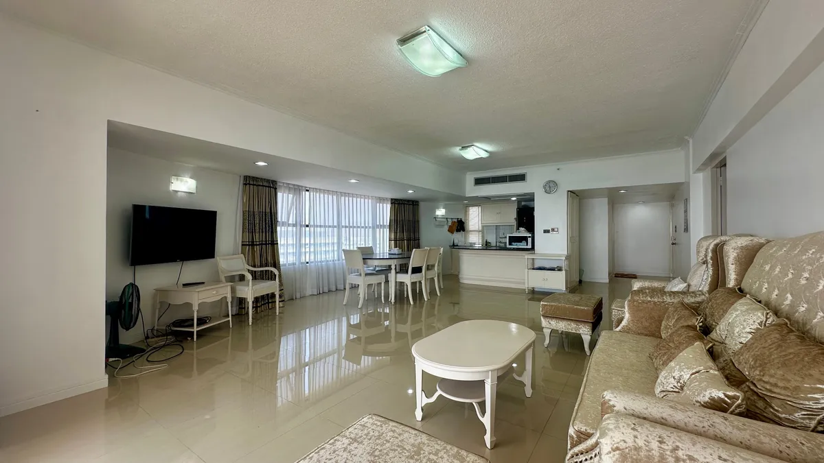 Beachfront Ocean View 2 Bed 2 Bath Condo In Jomtien photo 35