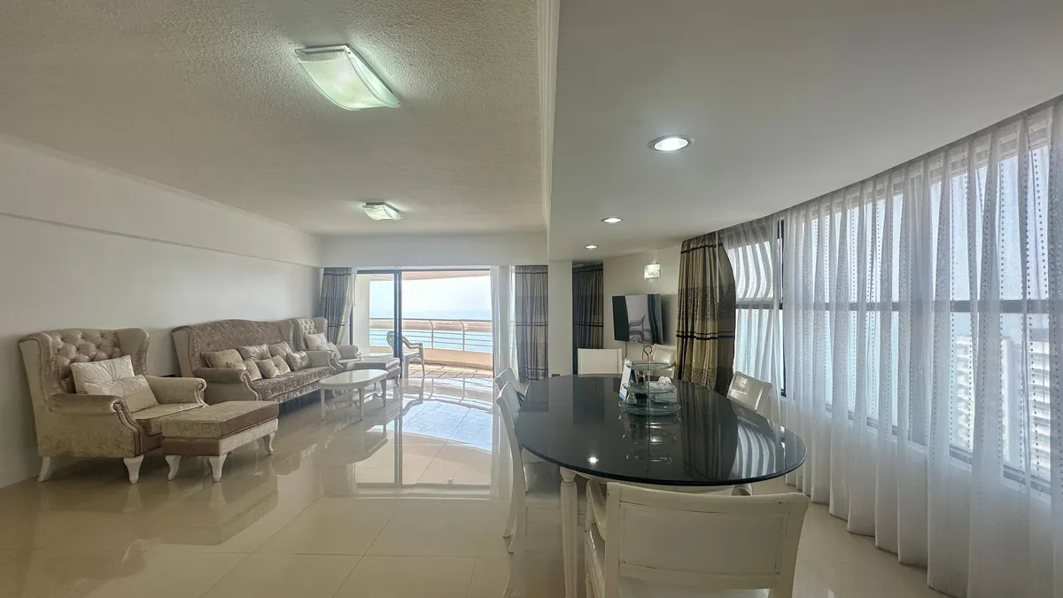 Beachfront Ocean View 2 Bed 2 Bath Condo In Jomtien photo 37