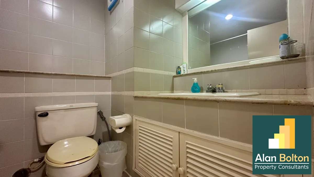 Beachfront Ocean View 2 Bed 2 Bath Condo In Jomtien photo 12