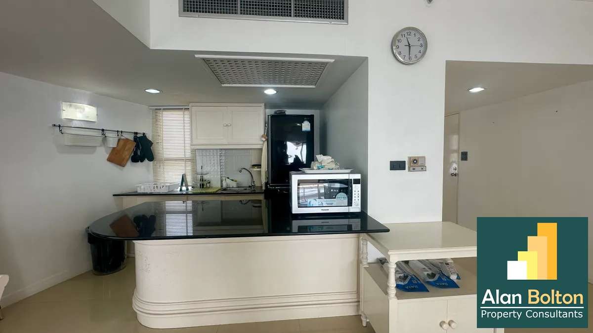 Beachfront Ocean View 2 Bed 2 Bath Condo In Jomtien photo 19