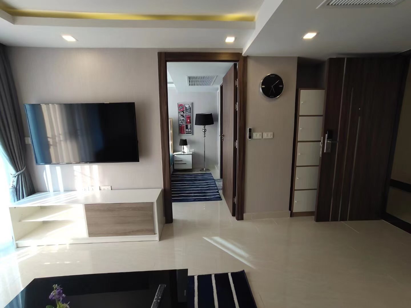 Grand Avenue Residence For Sale photo 17