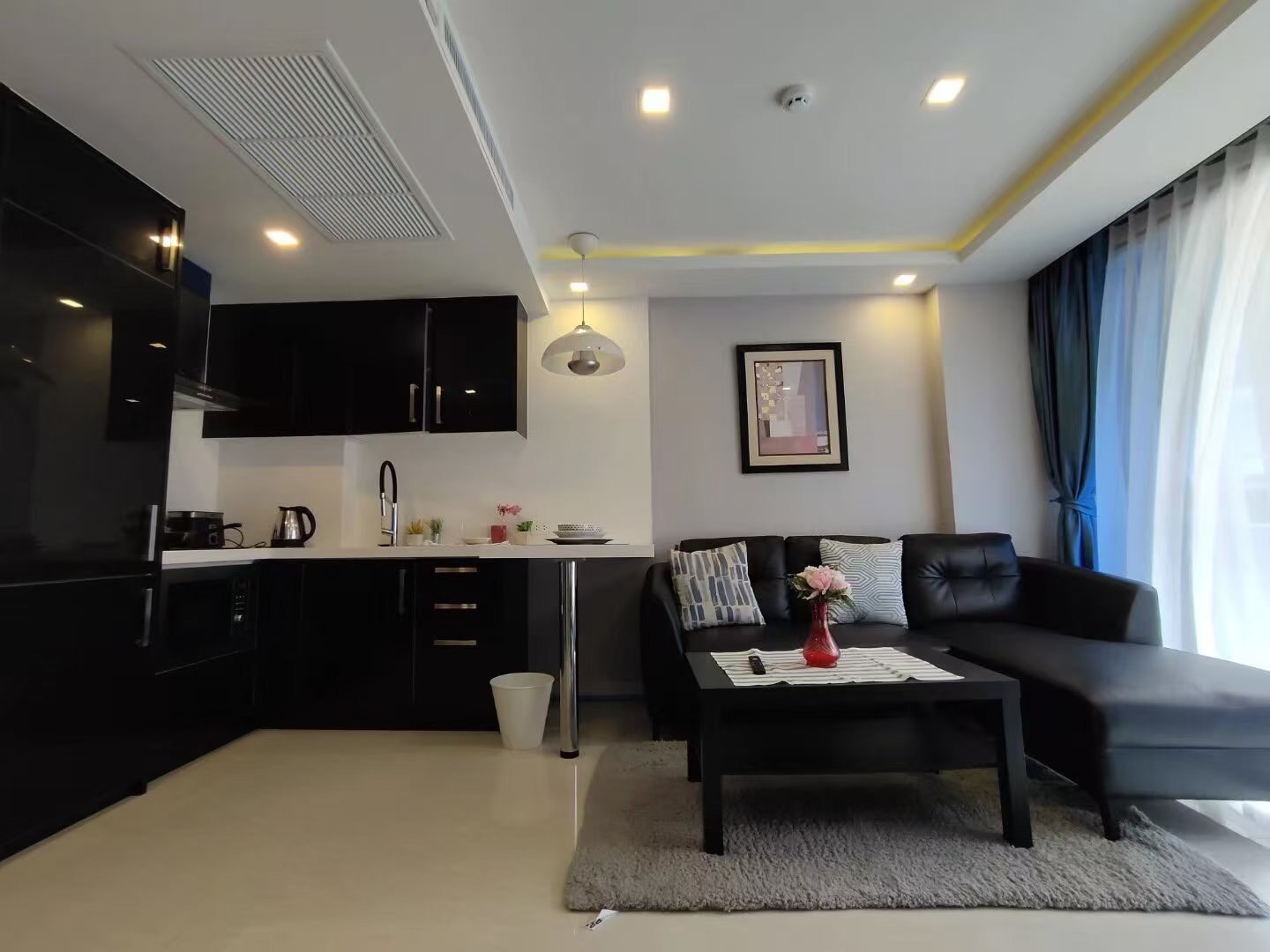 Grand Avenue Residence For Sale photo 16