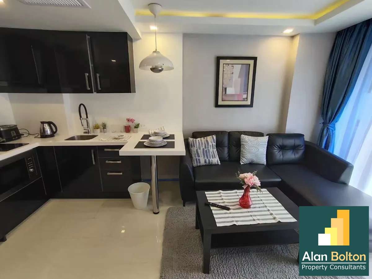 Grand Avenue Residence For Sale photo 8