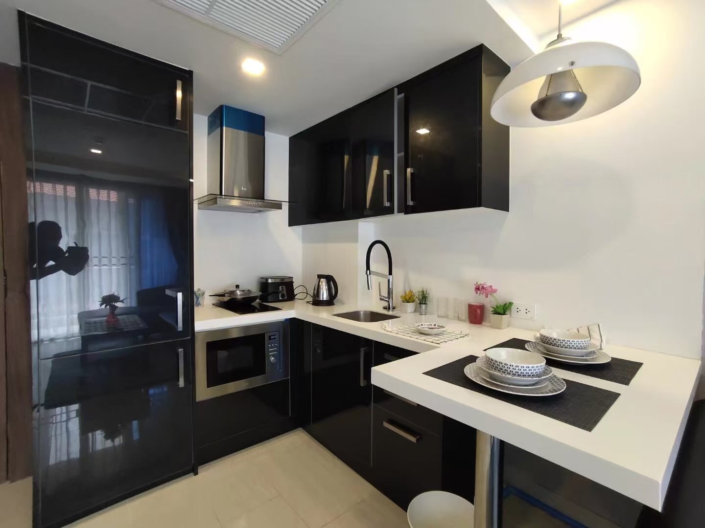 Grand Avenue Residence For Sale photo 11