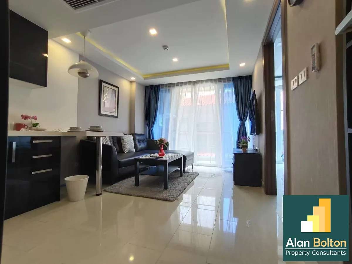 Grand Avenue Residence For Sale photo 7
