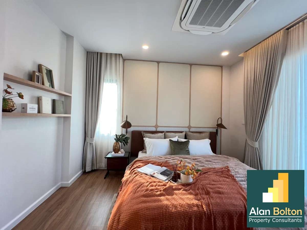Modern Tropical 4 Bedrooms 4 Bathrooms in East Pattaya photo 4