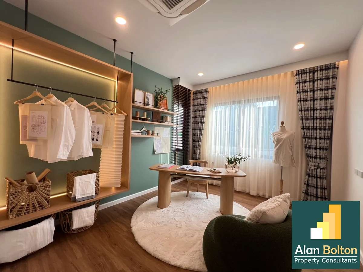 Modern Tropical 4 Bedrooms 4 Bathrooms in East Pattaya photo 11