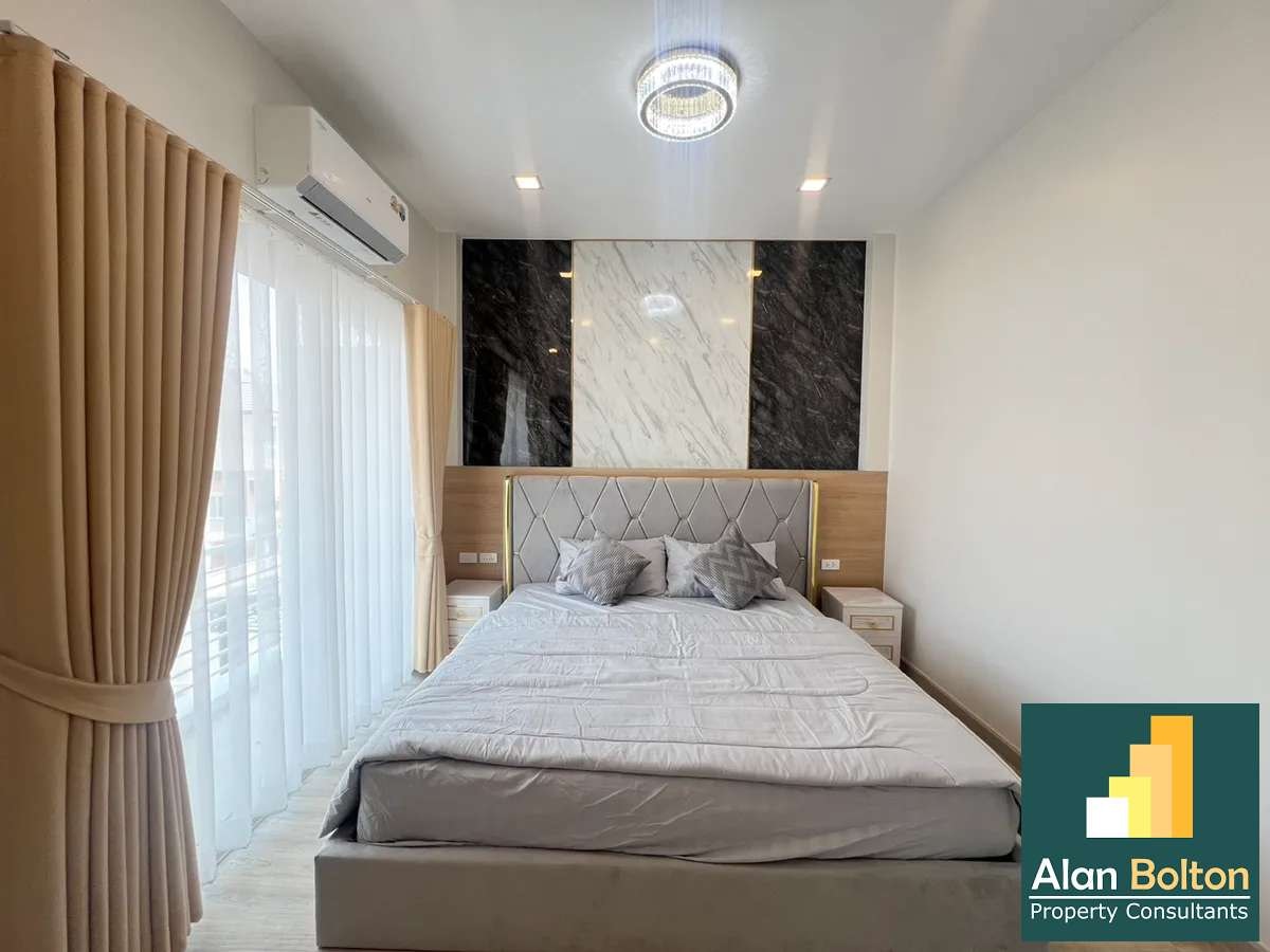 2- Storey 3 Bedrooms 3 Bathrooms in East Pattaya photo 14