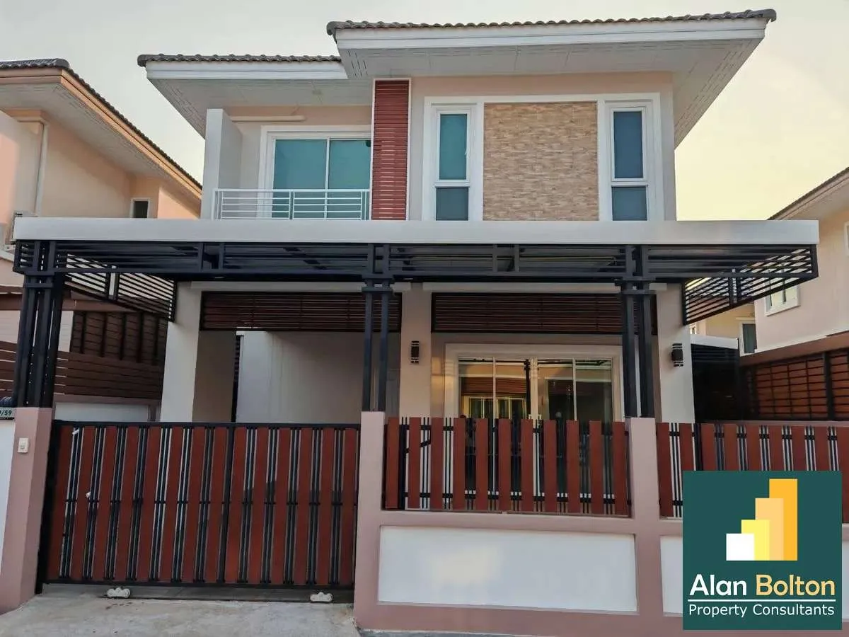 2- Storey 3 Bedrooms 3 Bathrooms in East Pattaya photo 2
