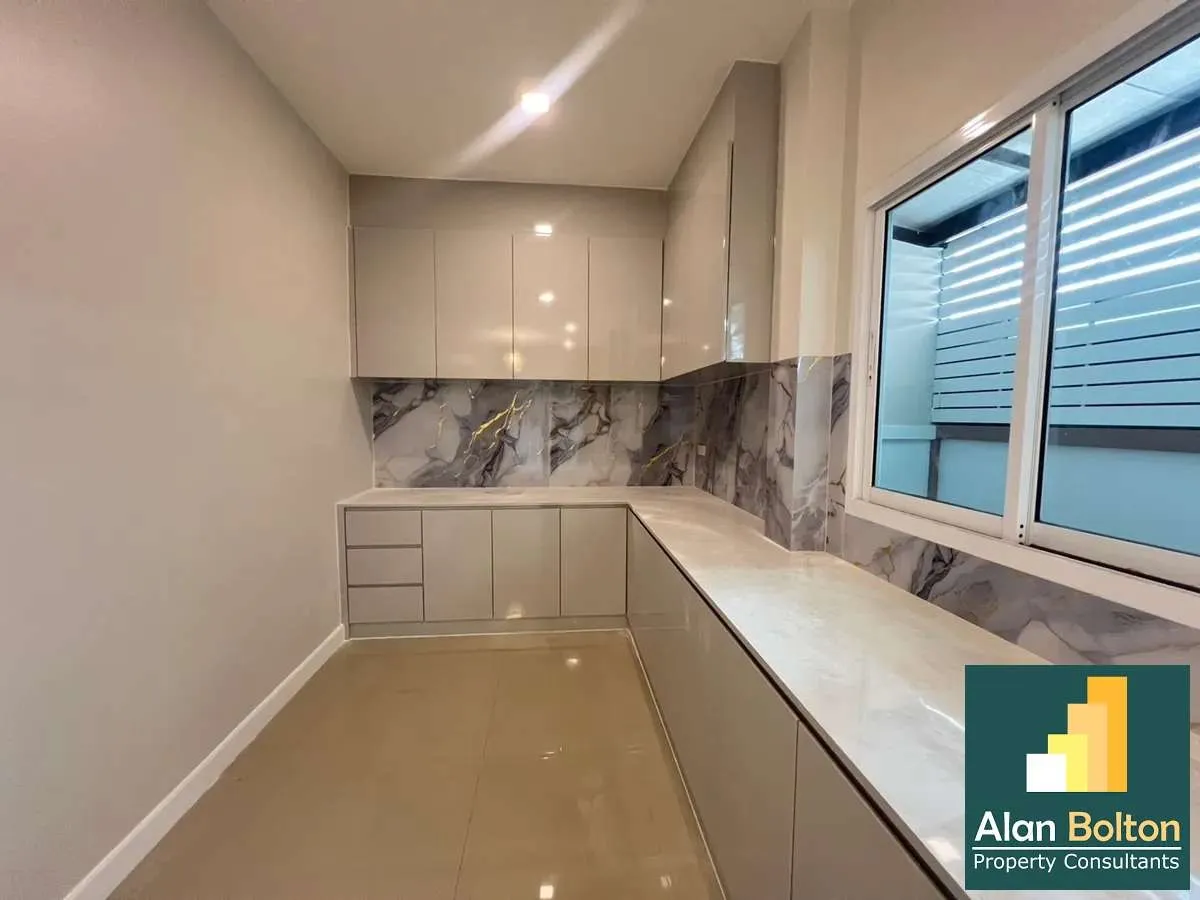 2- Storey 3 Bedrooms 3 Bathrooms in East Pattaya photo 11