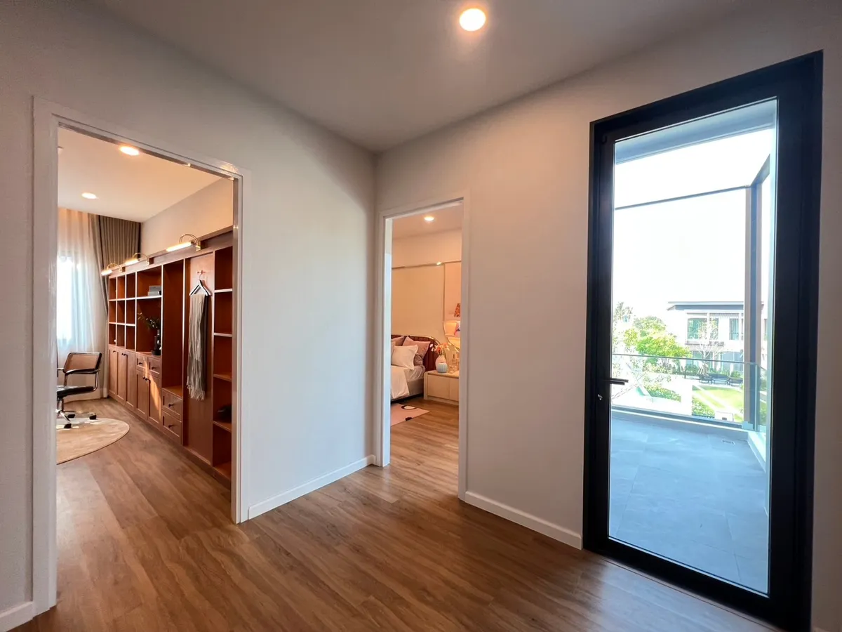 2- Storey 3 Bedrooms 3 Bathrooms in East Pattaya photo 37
