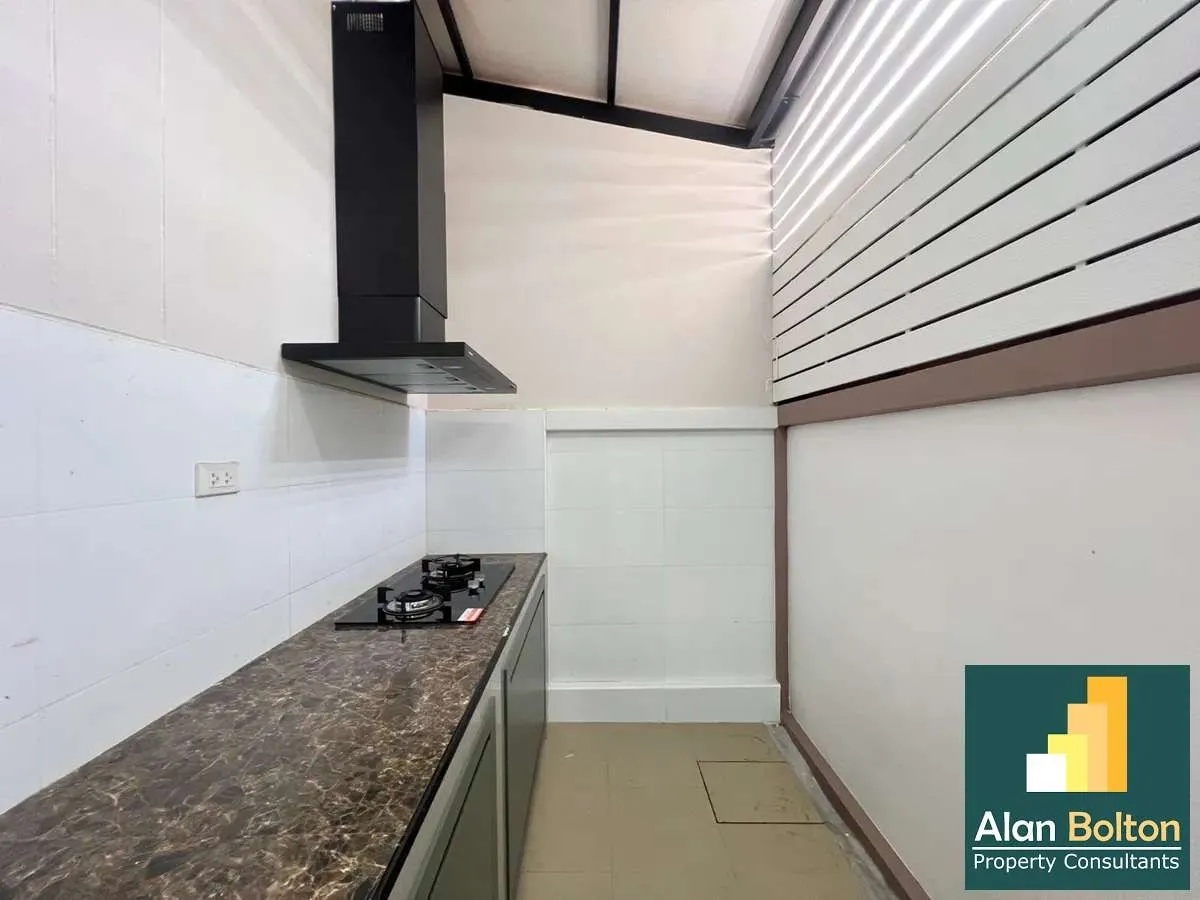 2- Storey 3 Bedrooms 3 Bathrooms in East Pattaya photo 7