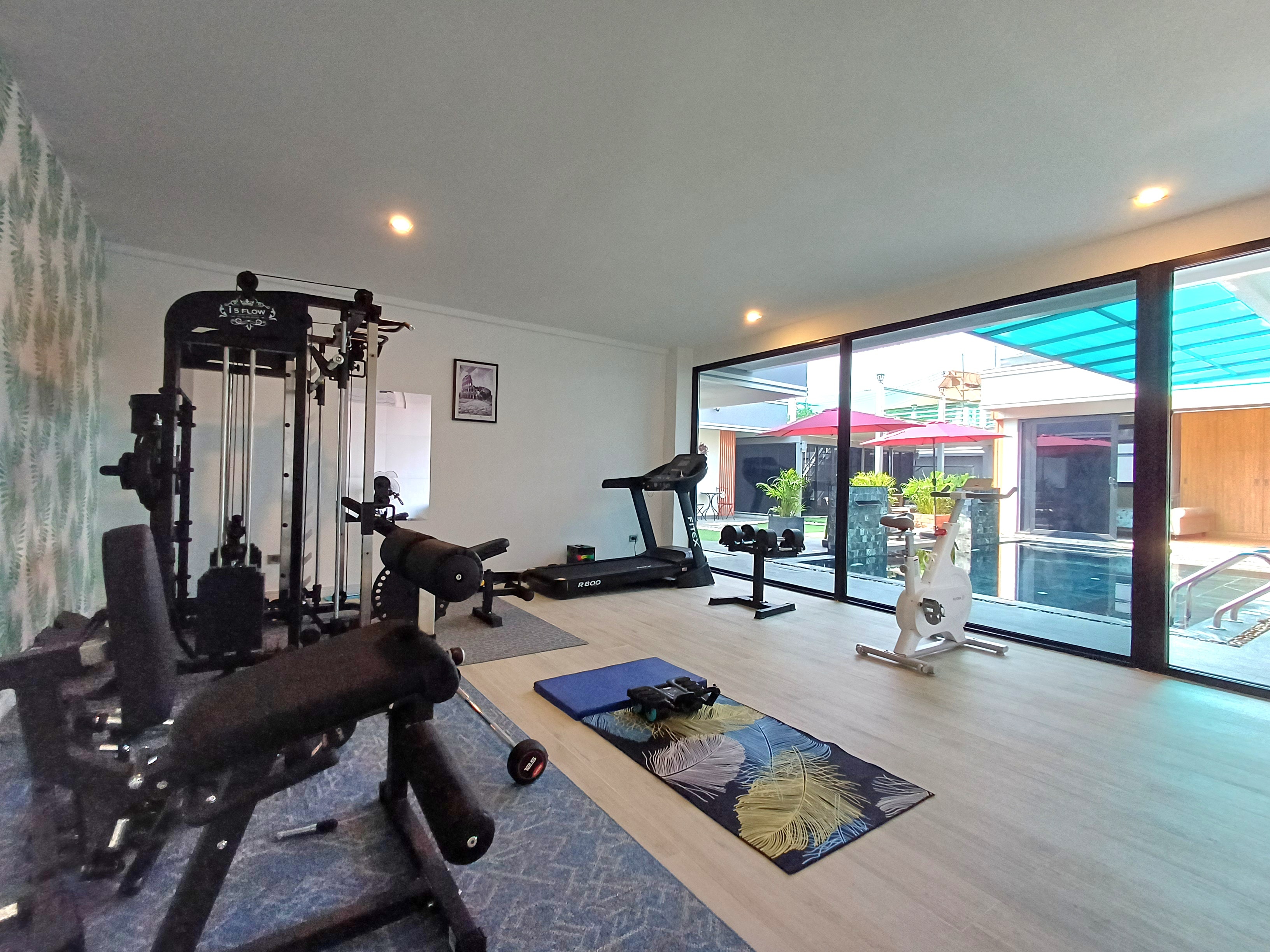 Spacious Pool Villa 5 bedrooms 5 bathrooms in East Pattaya for Sale photo 28
