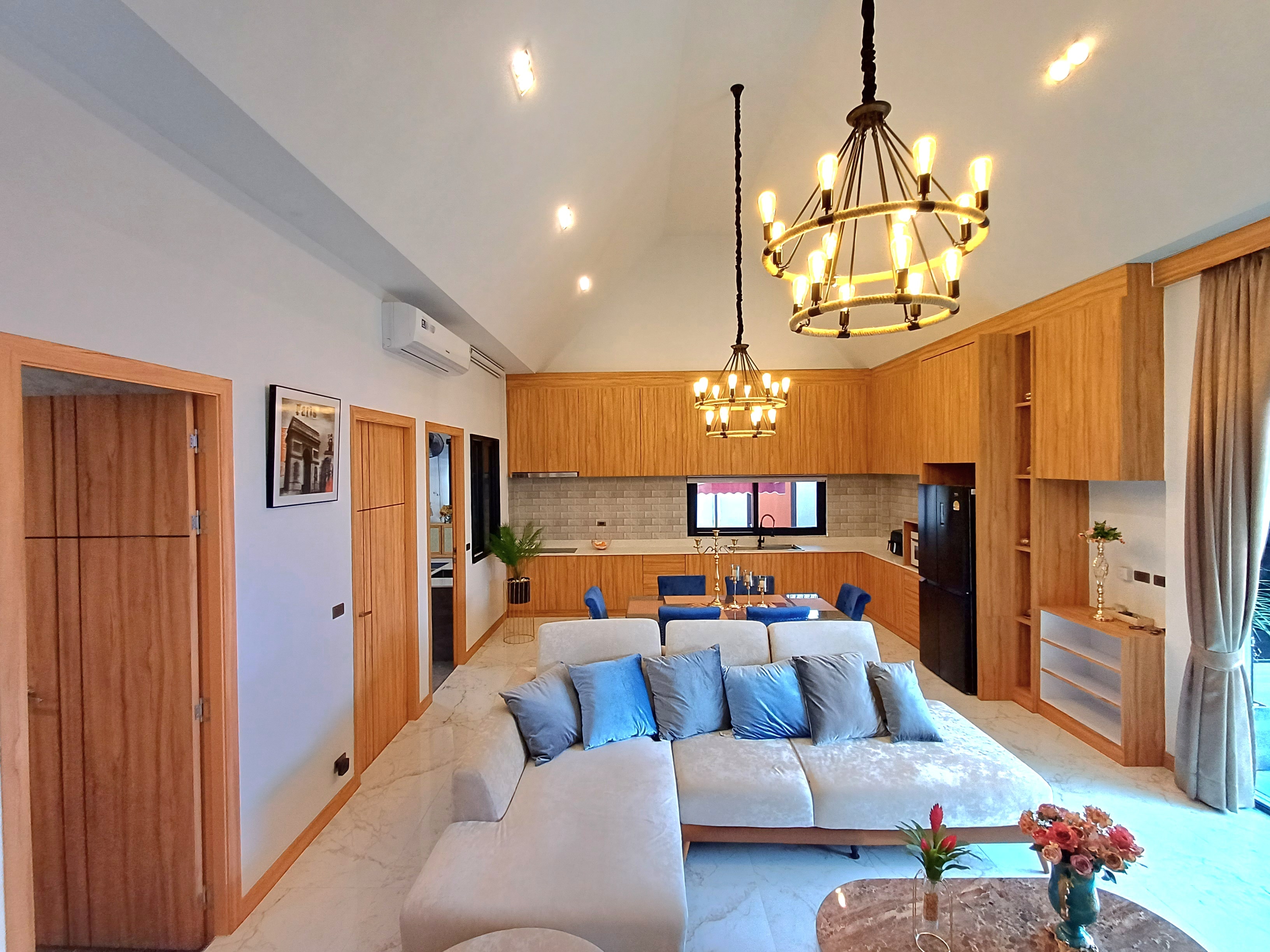 Spacious Pool Villa 5 bedrooms 5 bathrooms in East Pattaya for Sale photo 24