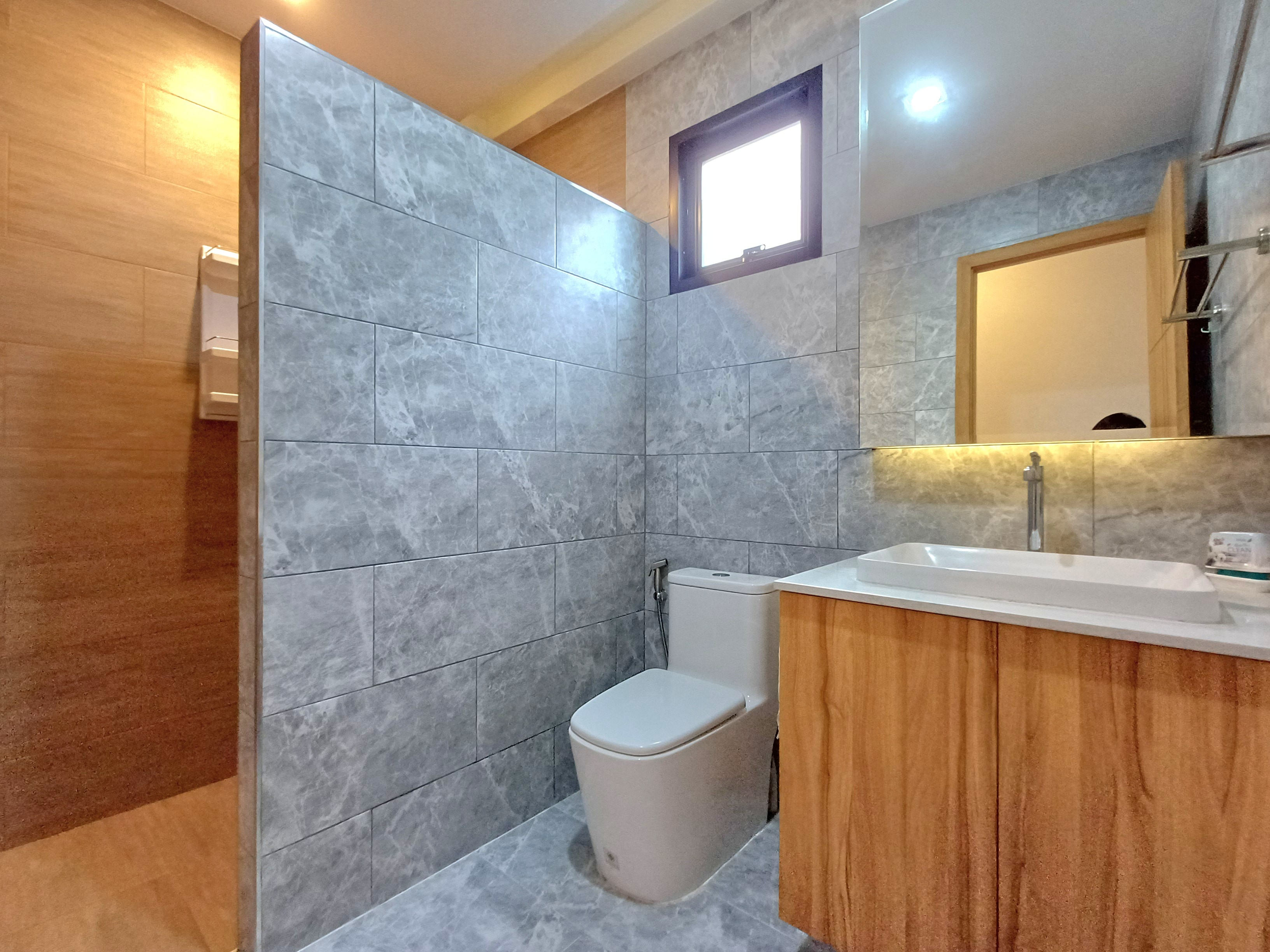Spacious Pool Villa 5 bedrooms 5 bathrooms in East Pattaya for Sale photo 26