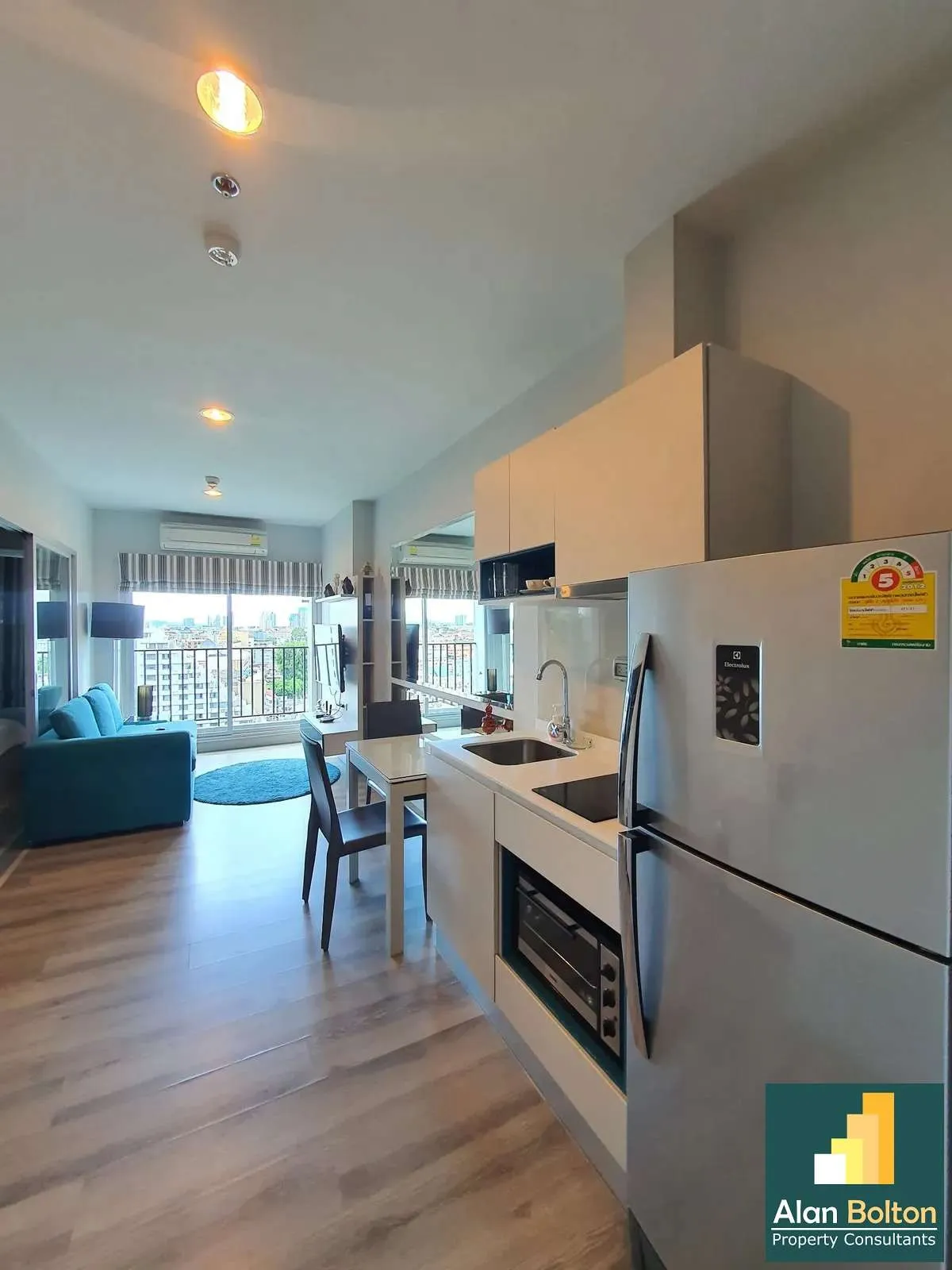 1 Bedroom 1 Bathroom Centric sea Condo photo 6