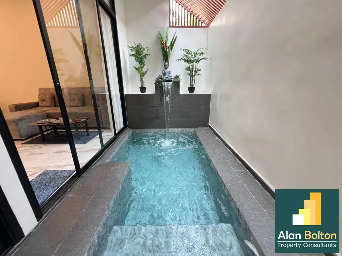 4 Bedrooms 3 Bathrooms in East Pattaya photo 15