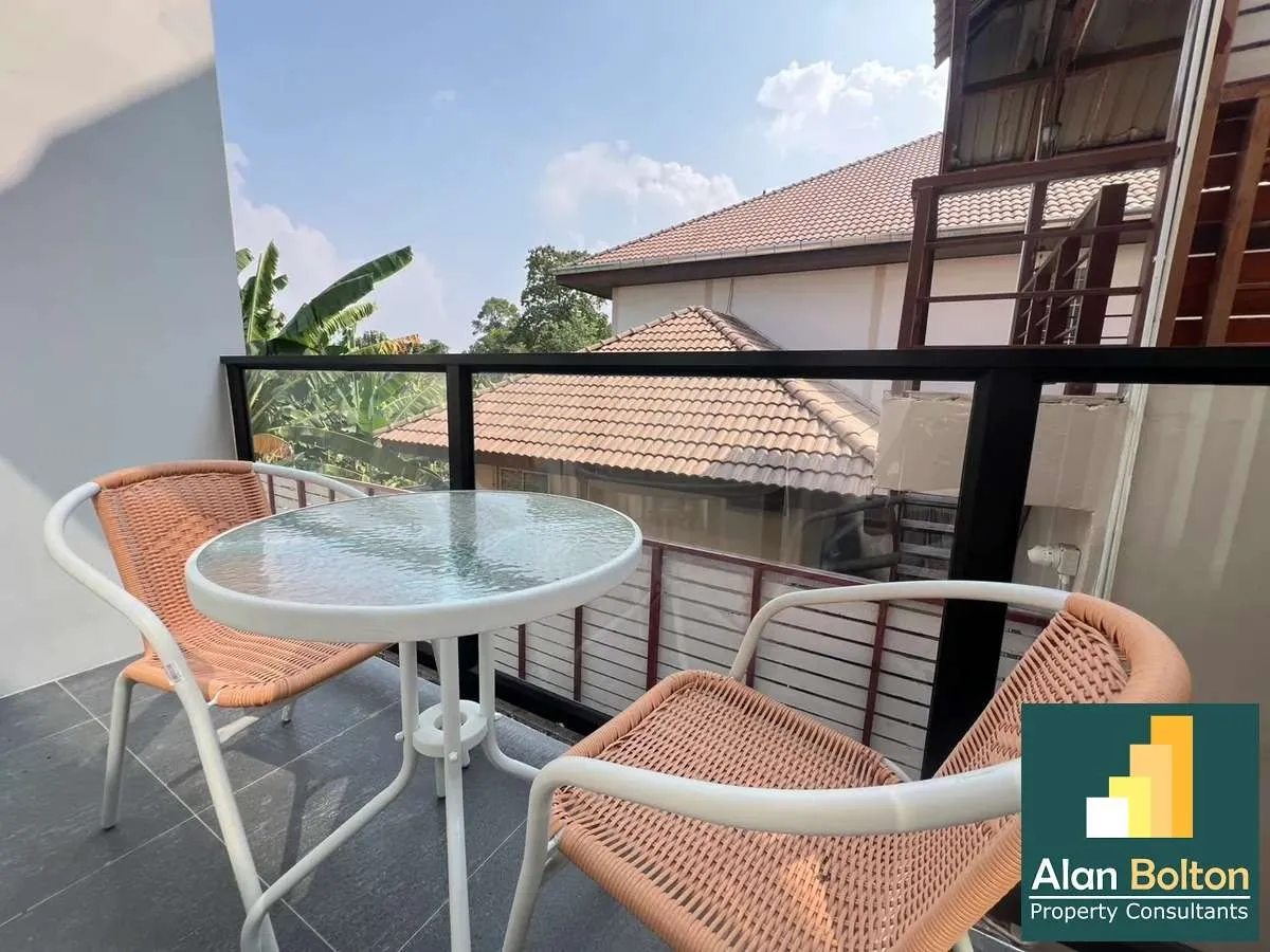 4 Bedrooms 3 Bathrooms in East Pattaya photo 18